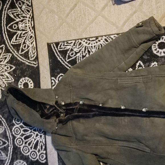 Jacket - Picture 2 of 5